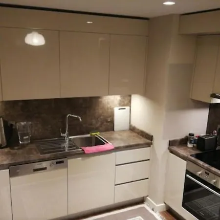 Inistanbul 2+1, Near To Metro Oda ve Kahvaltı