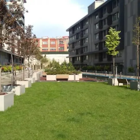 Oda ve Kahvaltı Inistanbul 2+1, Near To Metro İstanbul